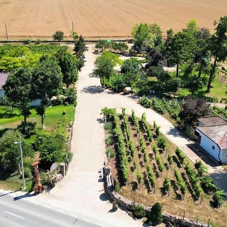 Domeniile Clos Des Colombes Douăzeci şi Trei August Exteriér fotografie